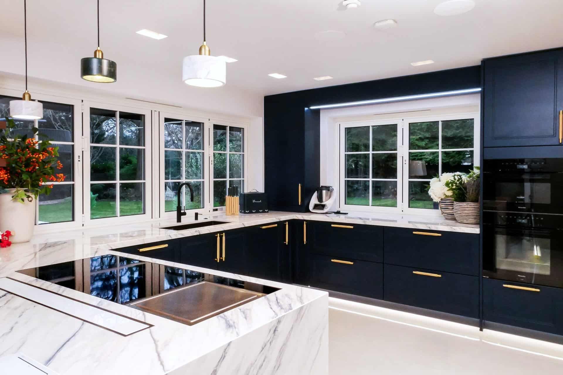 Open Plan Kitchen - Image 3