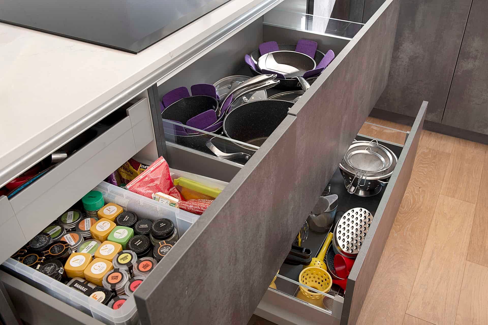 Hastings Drive Kitchen (KT6) - Image 7